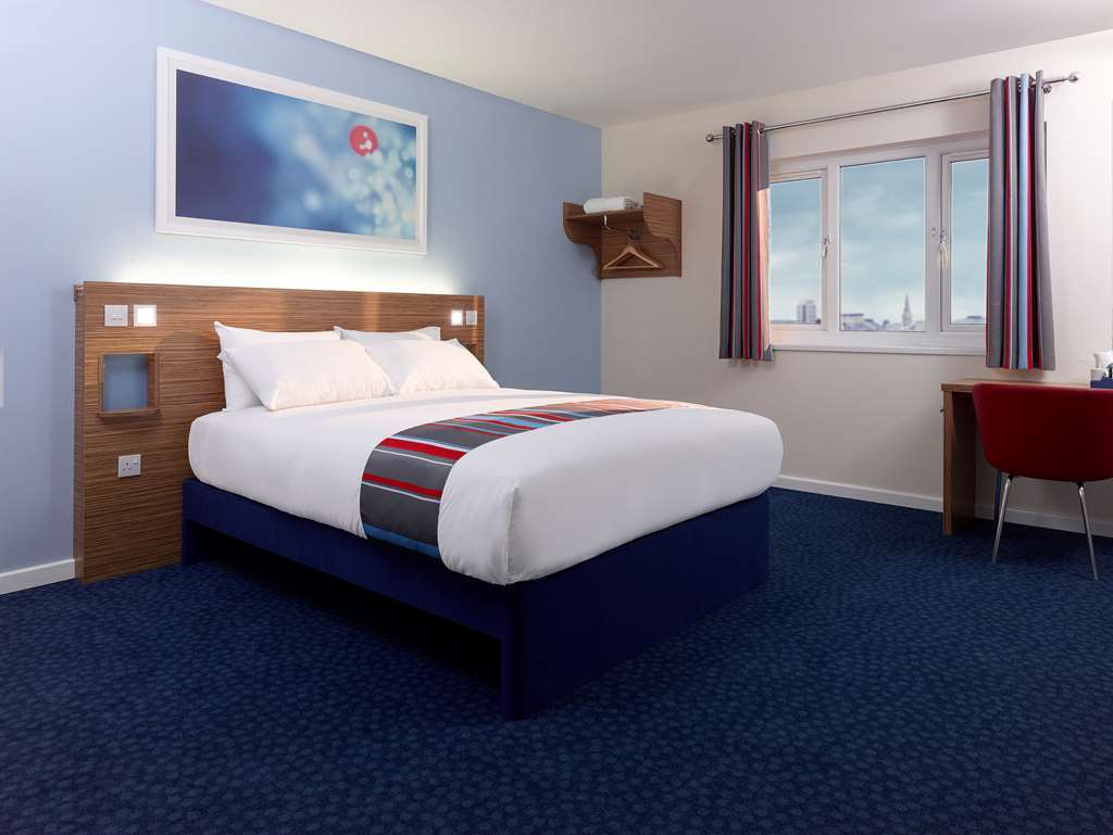 Travelodge Cheltenham Cameră foto